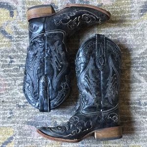 Corral 🤠 leather cowboy boots